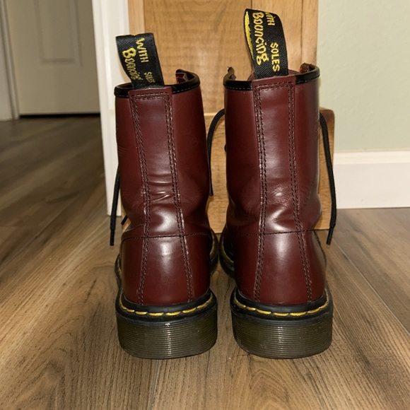 Dr. Martens Boots Size US Women’s 8 Burgundy color - Picture 6 of 6